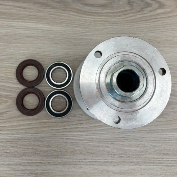 Middle Body Hub for 5L Pump - Image 3